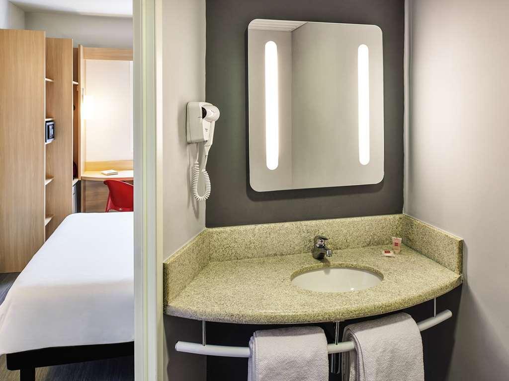Hotel Ibis Guaratingueta Aparecida - Circuito Da Fe Habitación foto