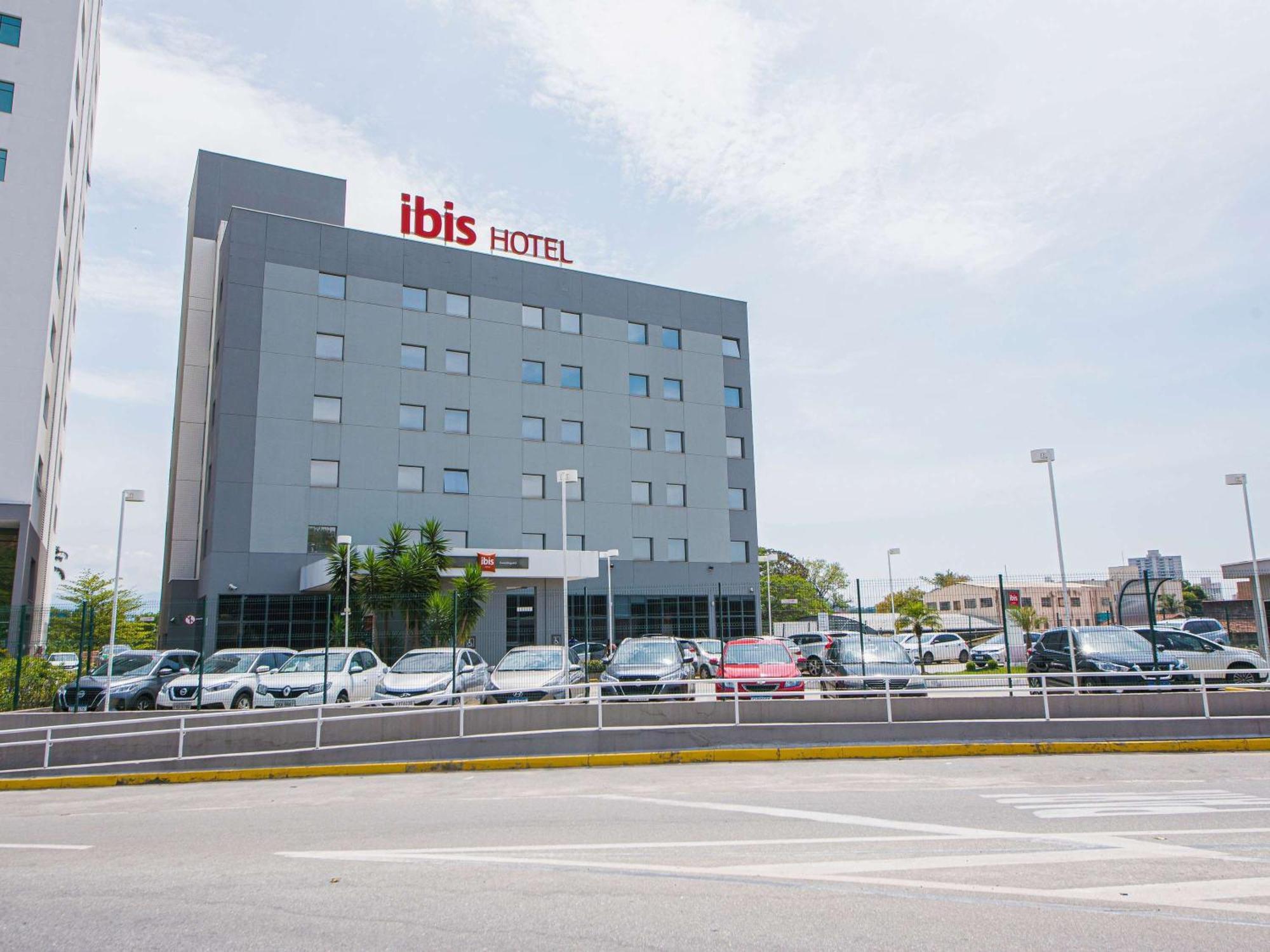 Hotel Ibis Guaratingueta Aparecida - Circuito Da Fe Exterior foto